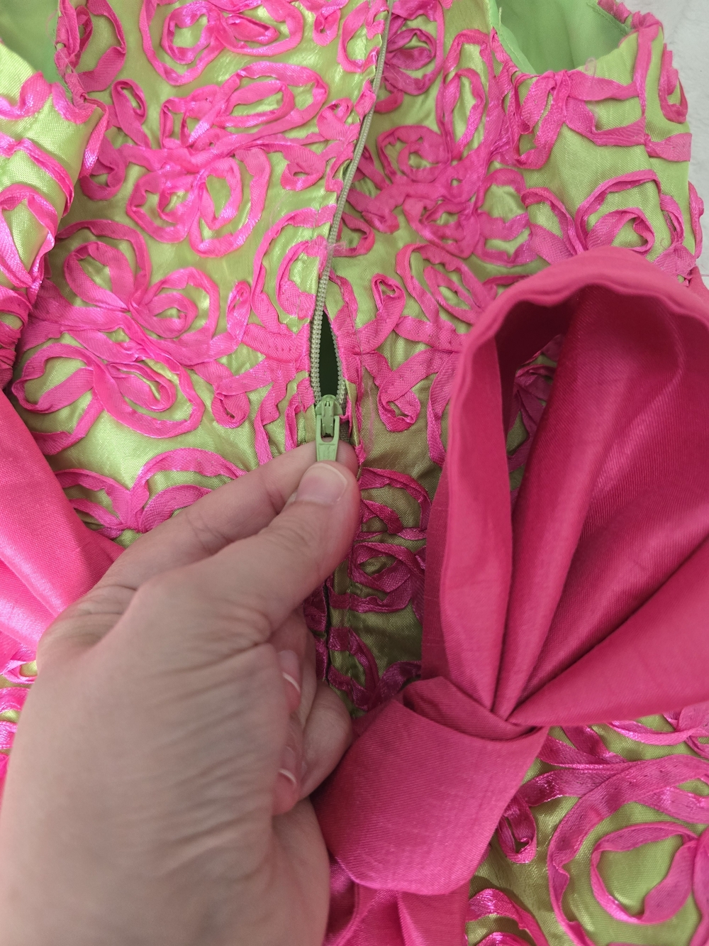 Rare Editions Vintage Y2K Lime Green & Pink Bow Party Dress - Picture 6 of 10